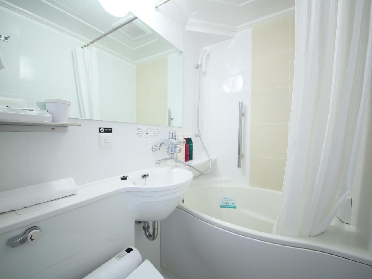 Apa Hotel Takamatsu Airport Habitación foto